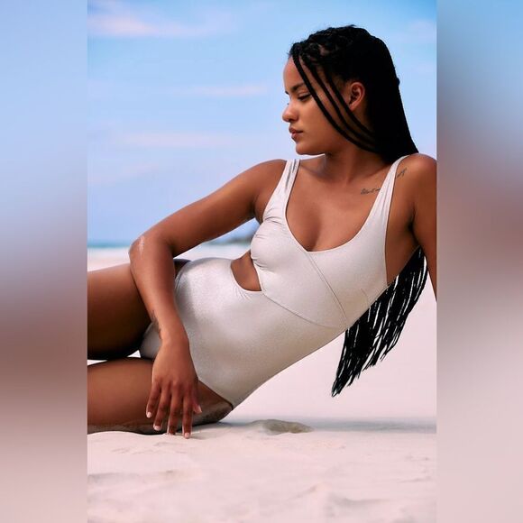 NWT Solid & Striped Reese Cutout Metallic Foiled Pebble One Piece Swimsuit - Picture 1 of 4